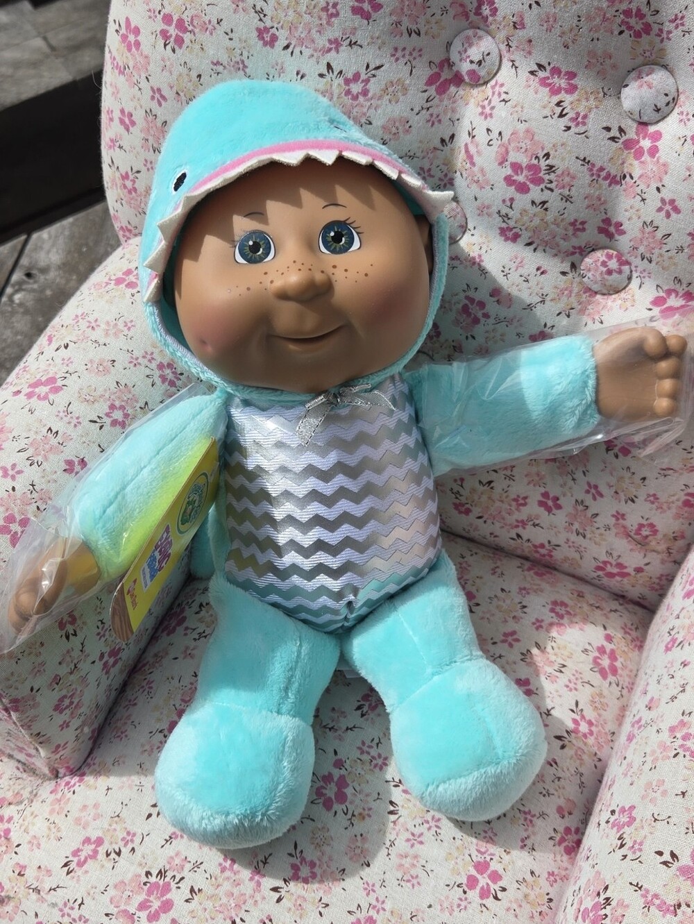 CABBAGE PATCH KIDS  Cleo Shark #190 Collectible